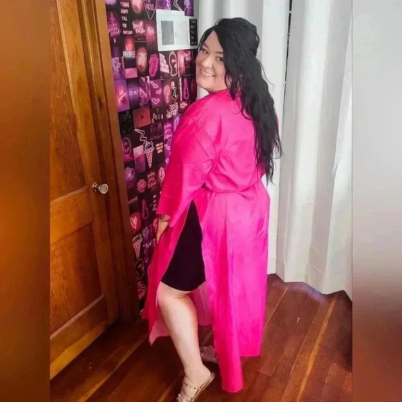 Plus Size Pink Kimono with Reptile Print - Picture 3 of 3